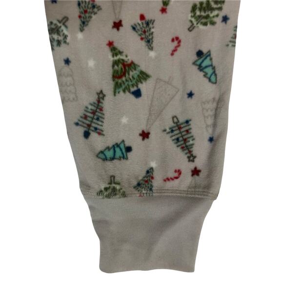 Holiday Family PJs Festive Trees One Piece - Size Medium - Picture 9 of 14